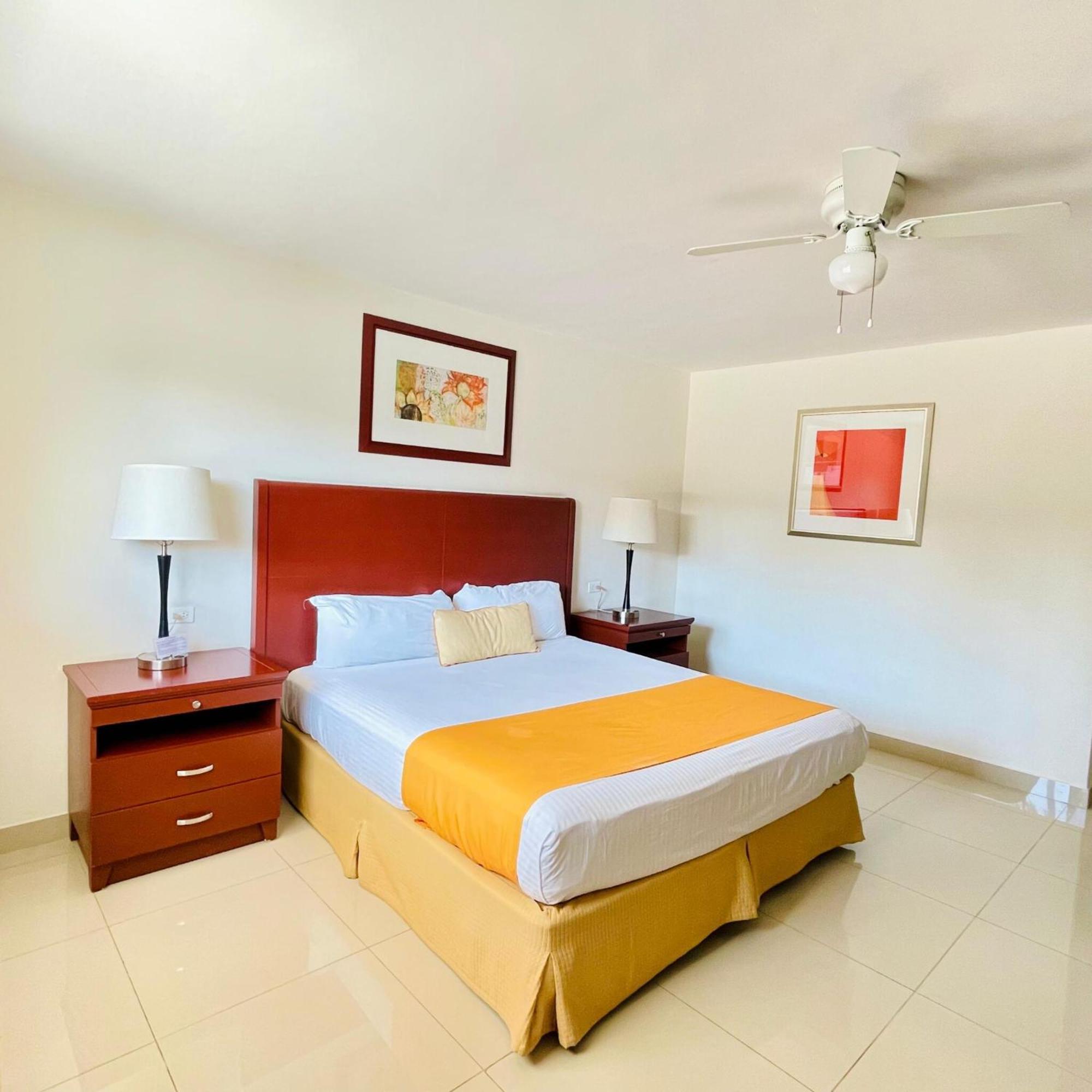 Hotel Presidente เอนเซนาดา ภายนอก รูปภาพ